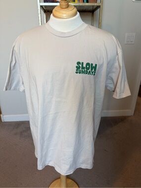 Devereux Slow Sundays Men's Cream Graphic T‑Shirt with Green Logo